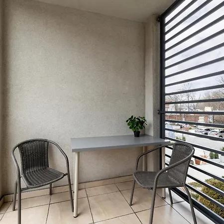 公寓 Stylish With Balcony & Parking Cracow By Renters 克拉科夫