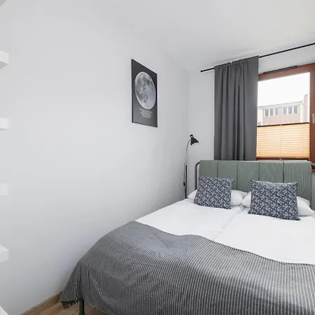 Apartman Stylish With Balcony & Parking Cracow By Renters Krakkó